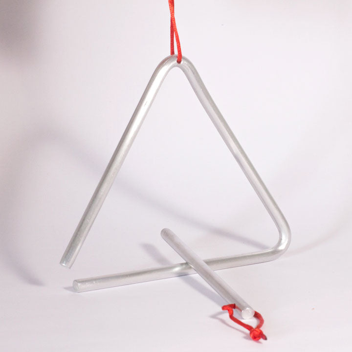 Triángulo metálico