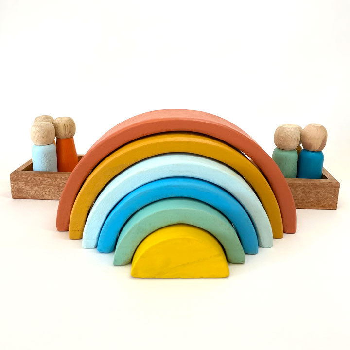 Arcoiris en madera (incluye base y 6 muñecos)